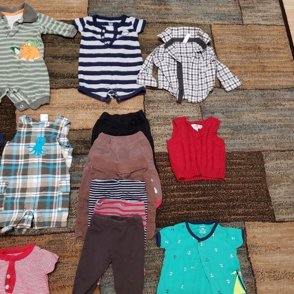 Baby boys size newborn clothing bundle of 14 - Picture 3 of 7